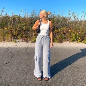 Princess Polly wide leg grey sweatpants, cargo pockets, size 4